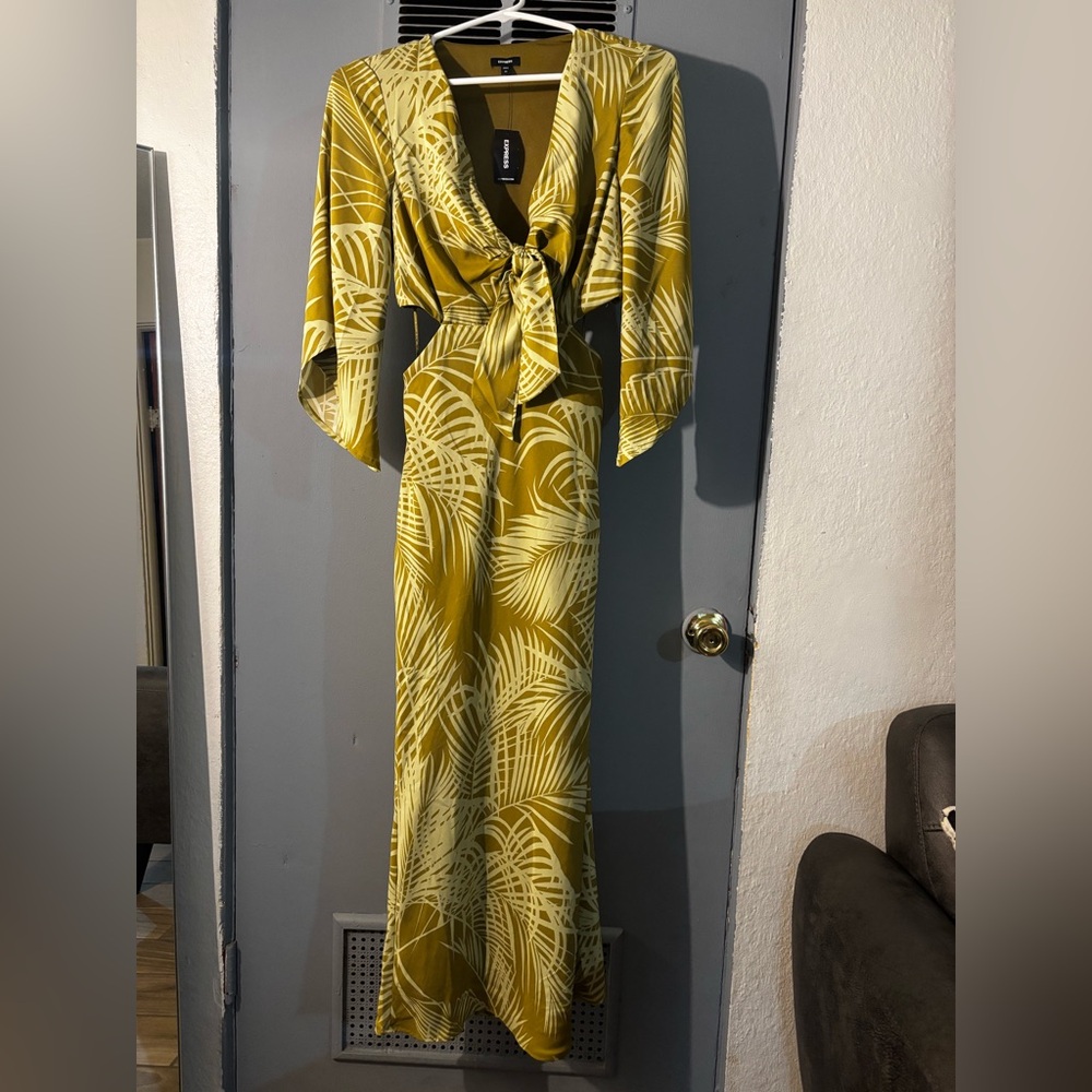 Tropical Express Maxi Dress with bell sleeves